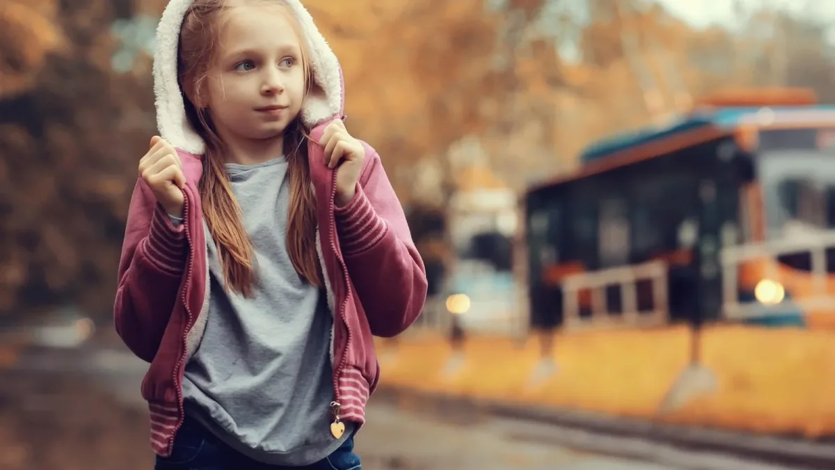 Bruit routier avant 6 ans : ce que les enfants exposés présentent de plus à 10 ans