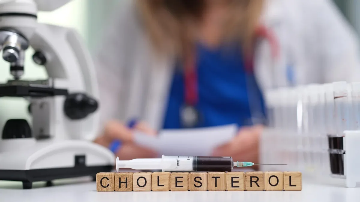 Cholestérol LDL : le risque recule par personne, les décès augmentent en nombre