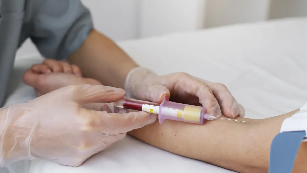 Pourquoi une prise de sang unique peut manquer une hypertension d’origine hormonale