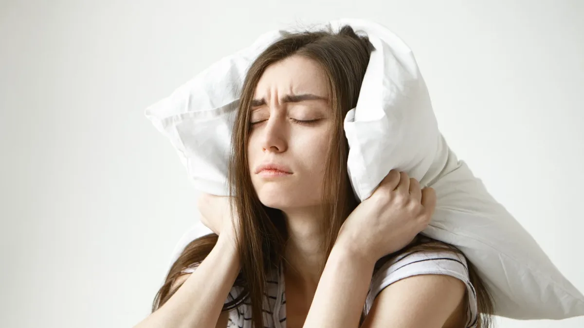 Troubles du sommeil et cerveau : ce que la science établit vraiment