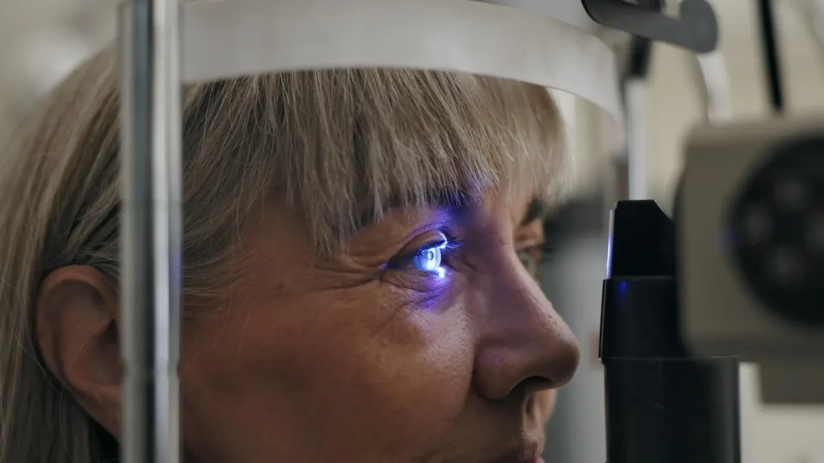 >Qui peut s’adapter à la monovision après un laser de la presbytie ?