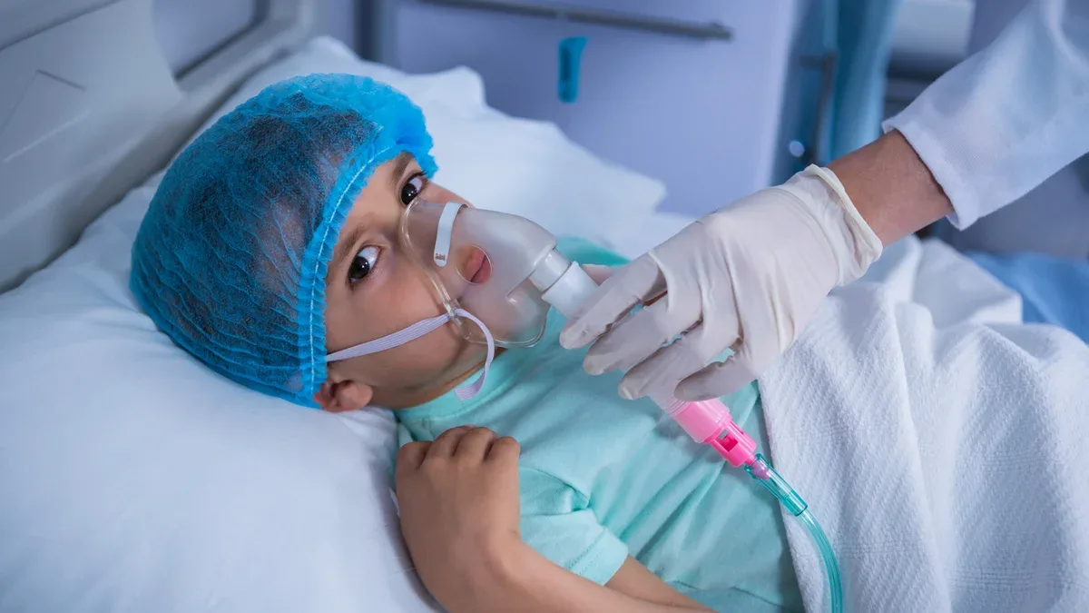 Docteur, placer, oxygène, masque, patient, salle